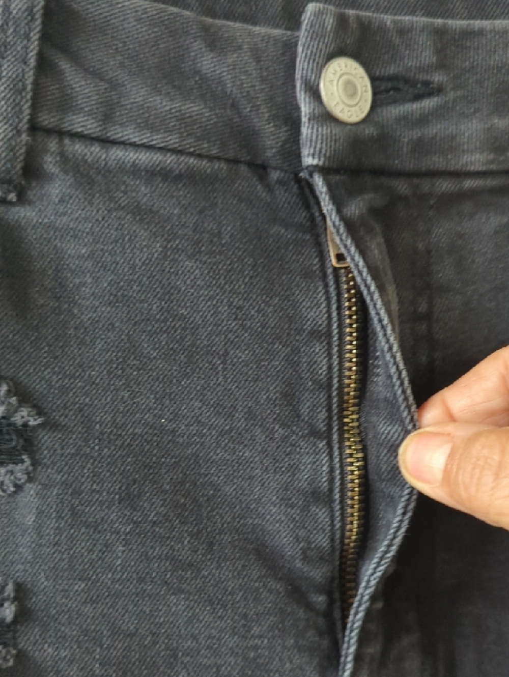 American Eagle Outfitters Black Distressed Jean Shorts - Picture 4 of 11